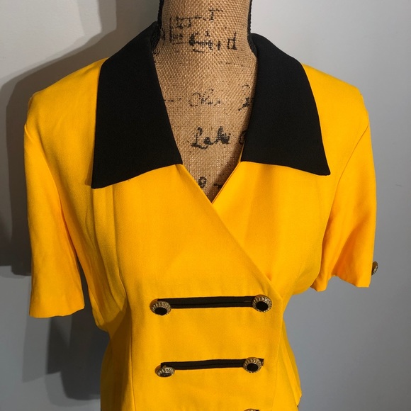 Vintage Perceptions Yellow & Black Button Down 10 - Picture 2 of 8